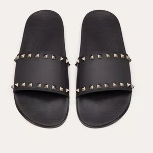 VALENTINO ROCKSTUD RUBBER SLIDER SANDAL - size 6 women’s - NWOT